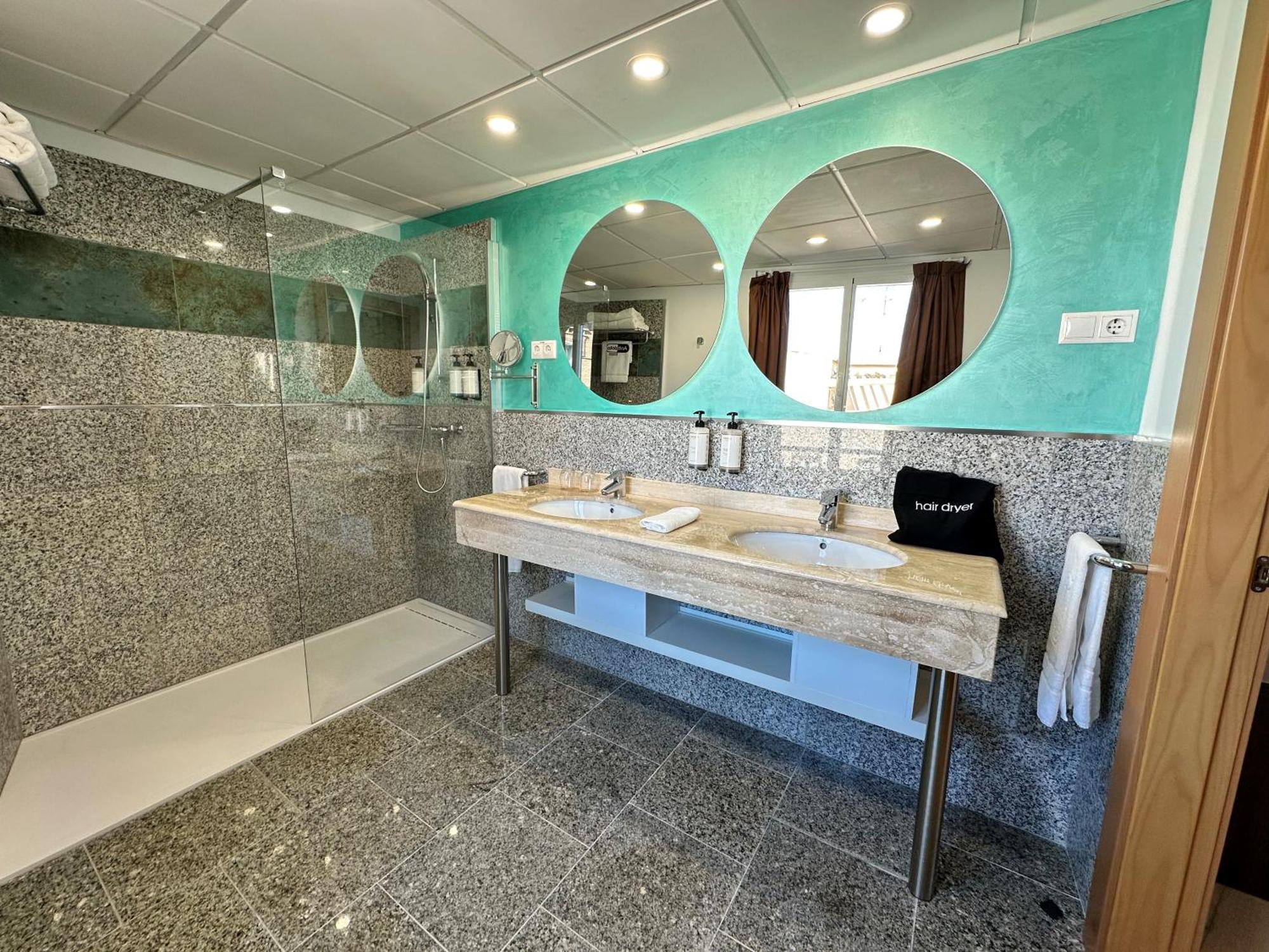 Antidoto Rooms Zocodover Check-In On Line Toledo Exterior foto